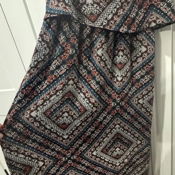 Dynamite Boho Maxi Dress Geometric Print Strappy Flowy Women’s Size L - Picture 2 of 7